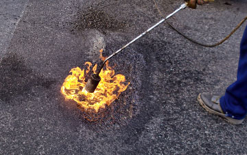 Penceiliogi flat roofing repairs